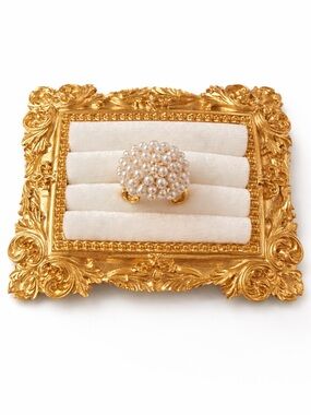 Vintage Style Faux Pearl Cluster Dome Ring Size 7 Gold Tone Statement Ring NEW